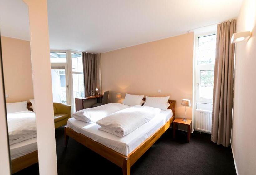 اتاق استاندارد, Wald & Golfhotel Lottental