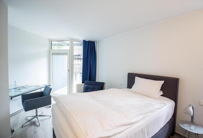 اتاق راحتی یک تخته, Wald & Golfhotel Lottental