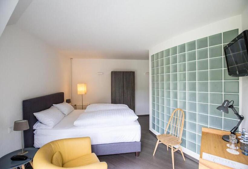 اتاق راحتی, Wald & Golfhotel Lottental