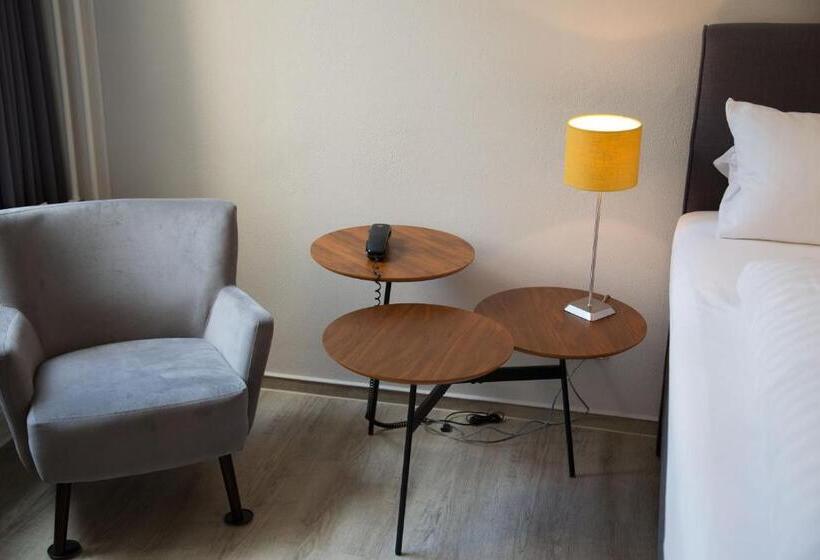 اتاق راحتی, Wald & Golfhotel Lottental