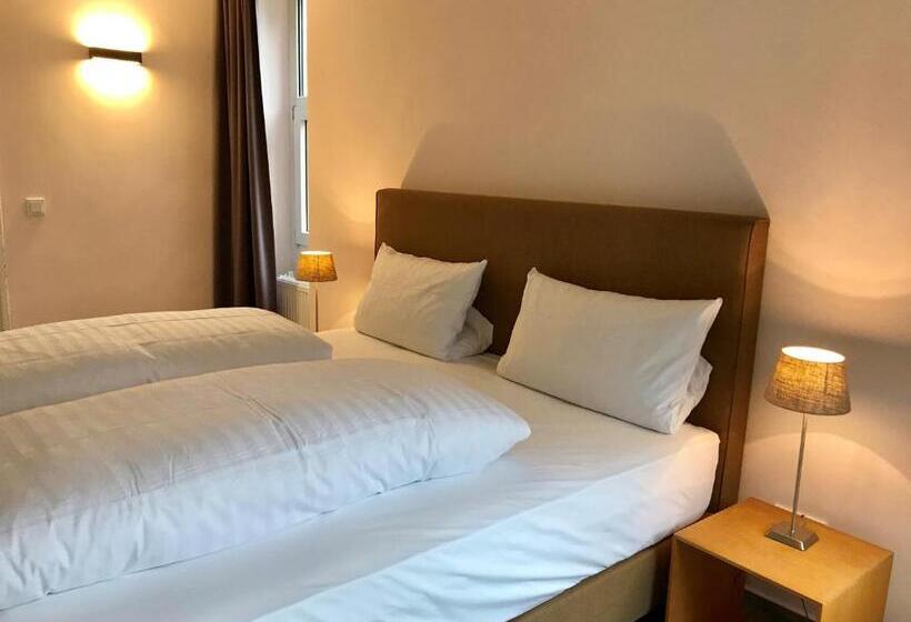 اتاق راحتی, Wald & Golfhotel Lottental
