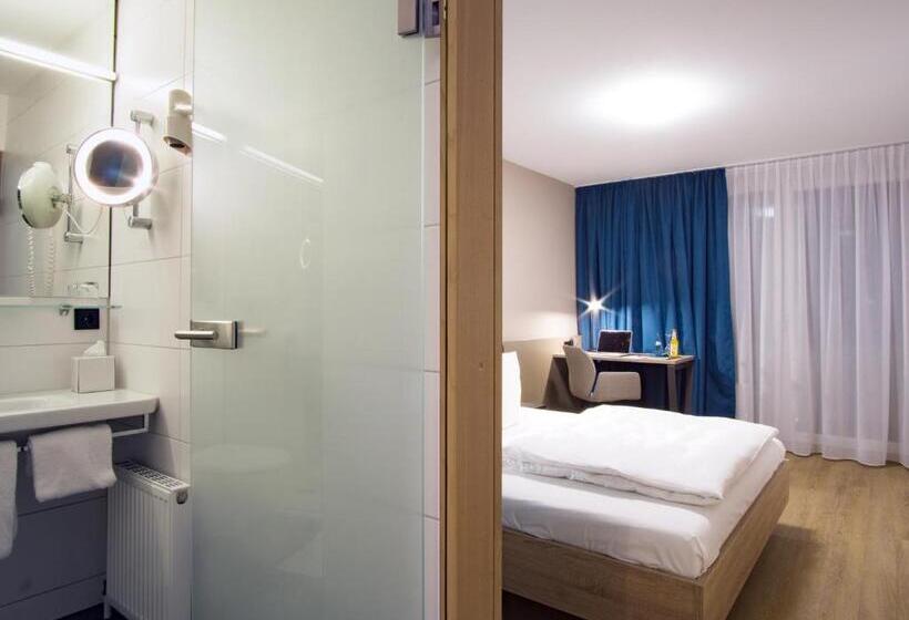 اتاق استاندارد یک تخته با بالکن, Berlin