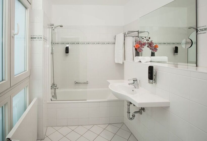 Junior Suite, Centro Hotel National Frankfurt, Trademark Collection By Wyndham