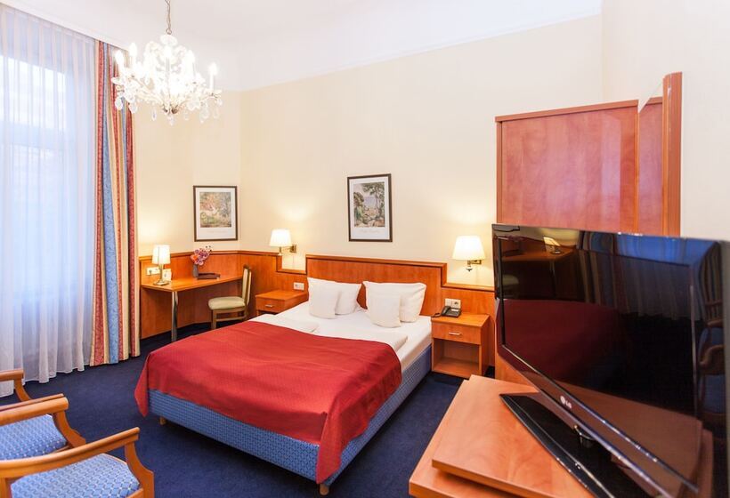Habitación Comfort, Centro Hotel National Frankfurt, Trademark Collection By Wyndham