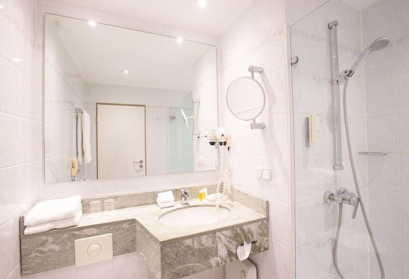 اتاق استاندارد, Crowne Plaza Frankfurt Congress Hotel, An Ihg