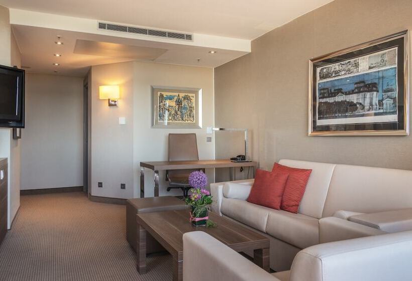 سوییت, Crowne Plaza Frankfurt Congress Hotel, An Ihg