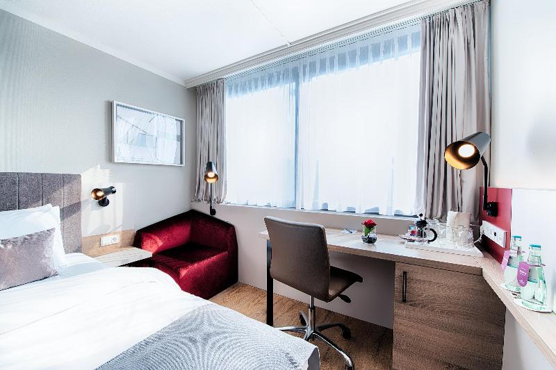 اتاق استاندارد, Crowne Plaza Frankfurt Congress Hotel, An Ihg