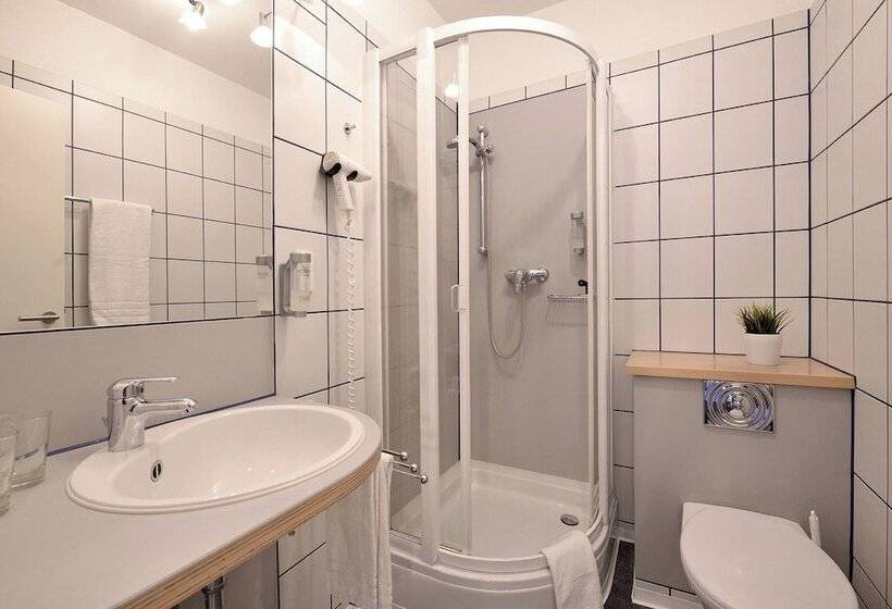 غرفة قياسية, Gut Funkenhof