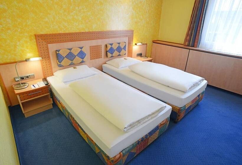 اتاق استاندارد, Plaza Kongresshotel Europe Stuttgart