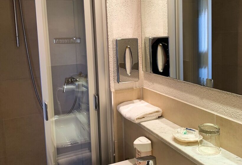 اتاق استاندارد, City Hotel Ost Am Kö