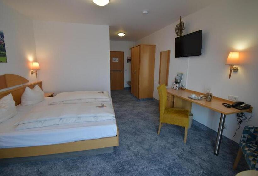 اتاق استاندارد سه نفره, Akzent Hotel Franziskaner