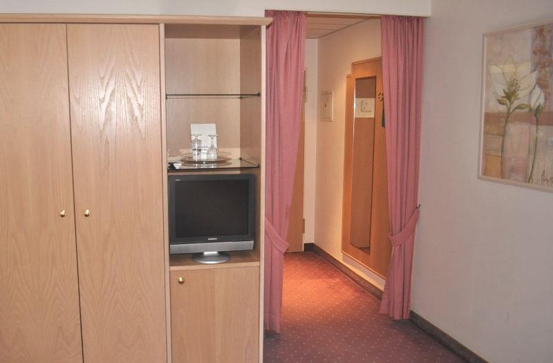 اتاق استاندارد یک نفره, Bayerischer Hof