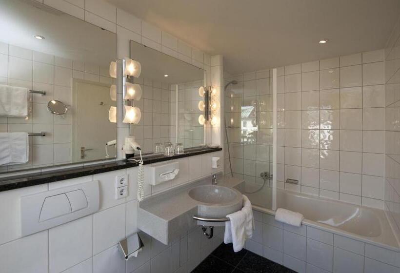 اتاق سوپریور, City Hotel Ost Am Kö