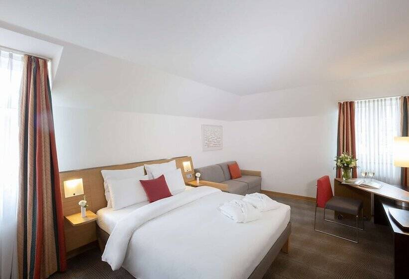 اتاق سوپریور, Dorint Hotel Würzburg