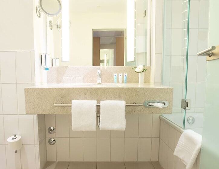 اتاق لوکس, Dorint Hotel Würzburg