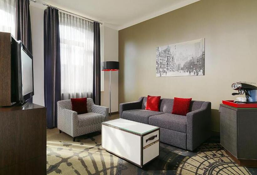 Junior Suite Cama King, Le Méridien Grand Hotel Nürnberg