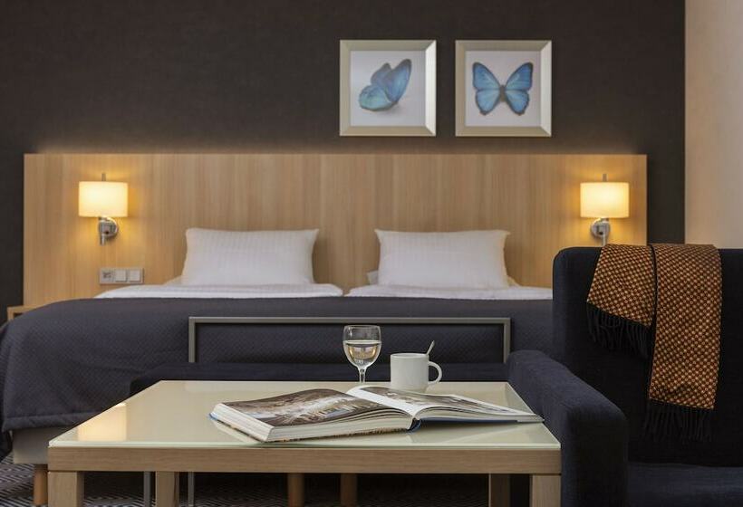 اتاق سوپریور خانوادگی, Maritim Hotel Würzburg