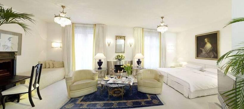 Junior Suite, Opera