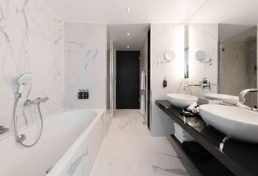 سوییت جونیور, Radisson Collection Hotel, Berlin
