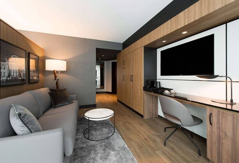 سوییت جونیور, Radisson Collection Hotel, Berlin