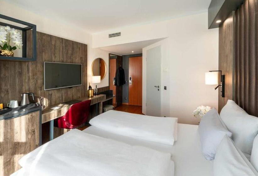 اتاق استاندارد یک نفره, Plaza Premium Parkhotel Neu Ulm