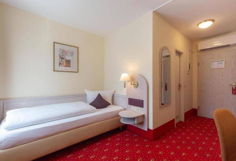 اتاق استاندارد یک نفره, Residence