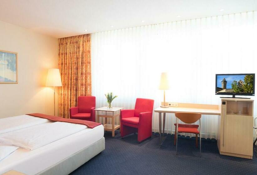 Comfort Room, Ring Loews Merkur