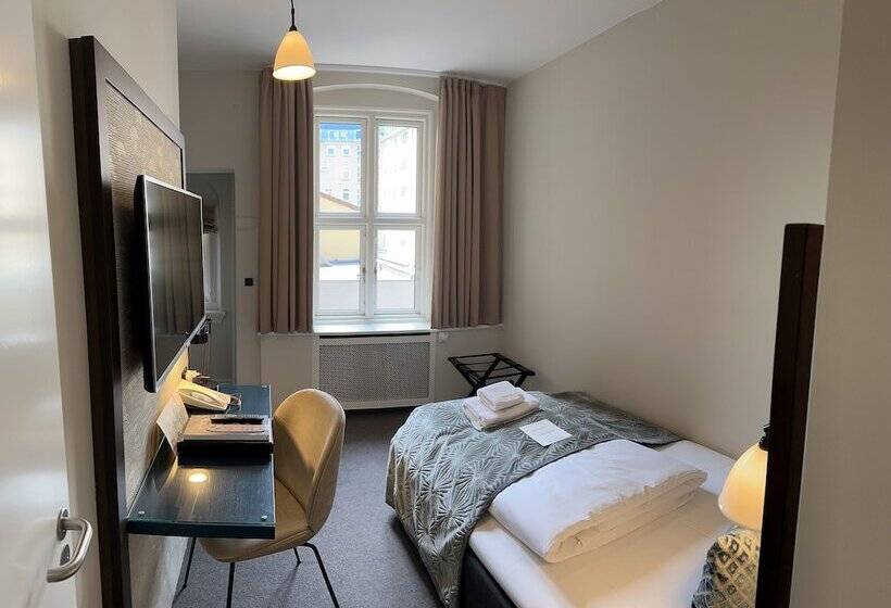 اتاق استاندارد یک نفره, Ascot