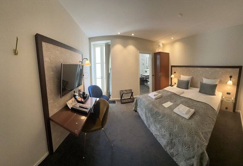 اتاق استاندارد, Ascot