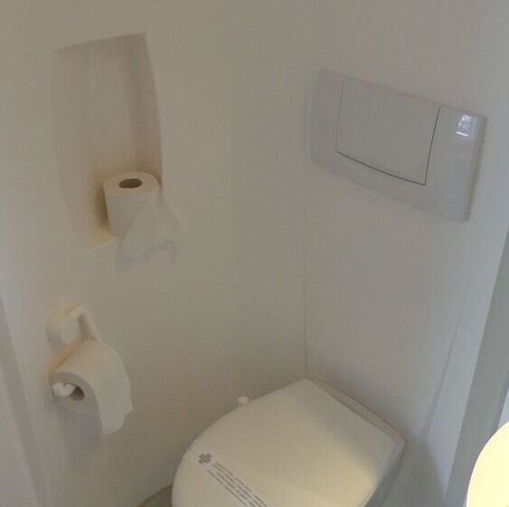 اتاق استاندارد یک نفره, Herning