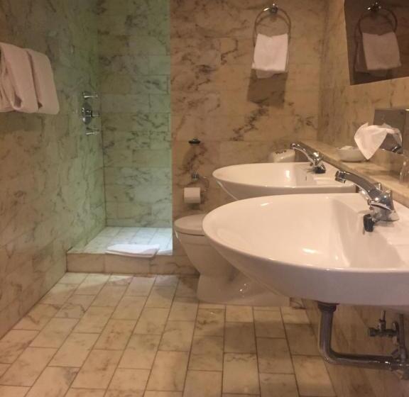 اتاق کلاس بیزنس, Jutlandia