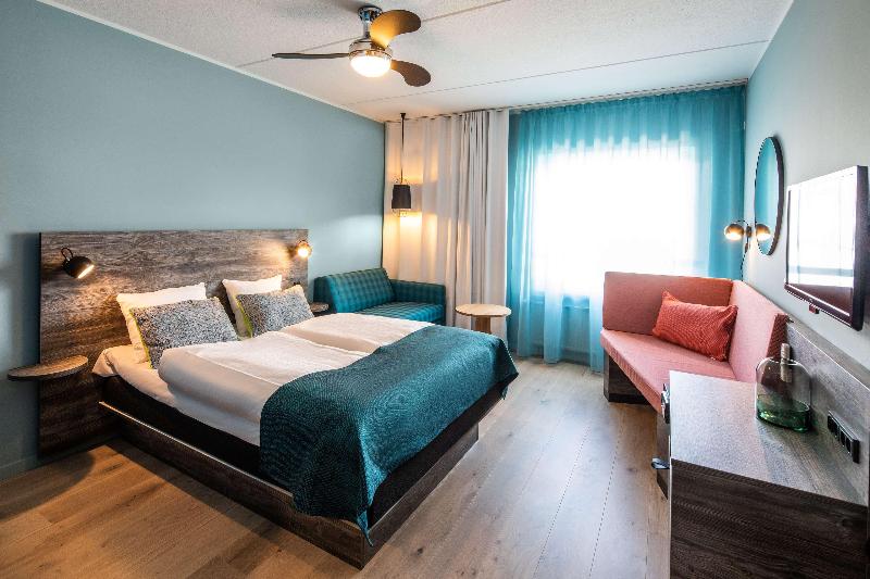 اتاق خانوادگی, Quality Hotel The Reef