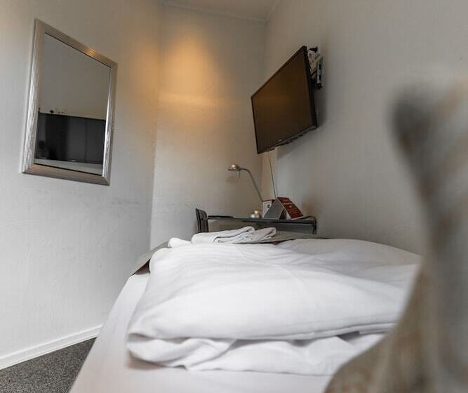 اتاق استاندارد یک نفره, Milling Hotel Mini 11