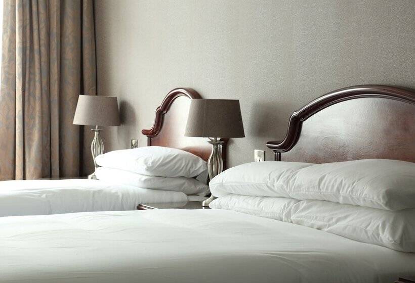 اتاق استاندارد سه نفره, Abbey Hotel Donegal