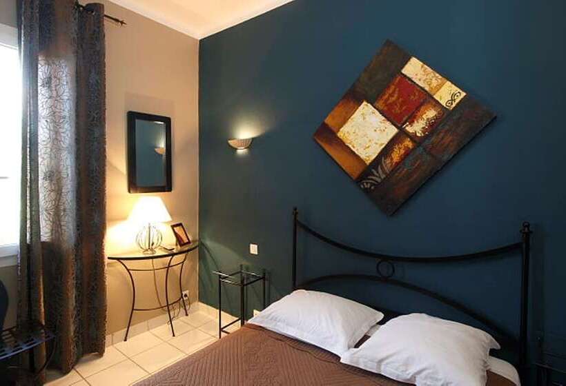 标准间, Adonis Sanary Grand Hôtel Des Bains