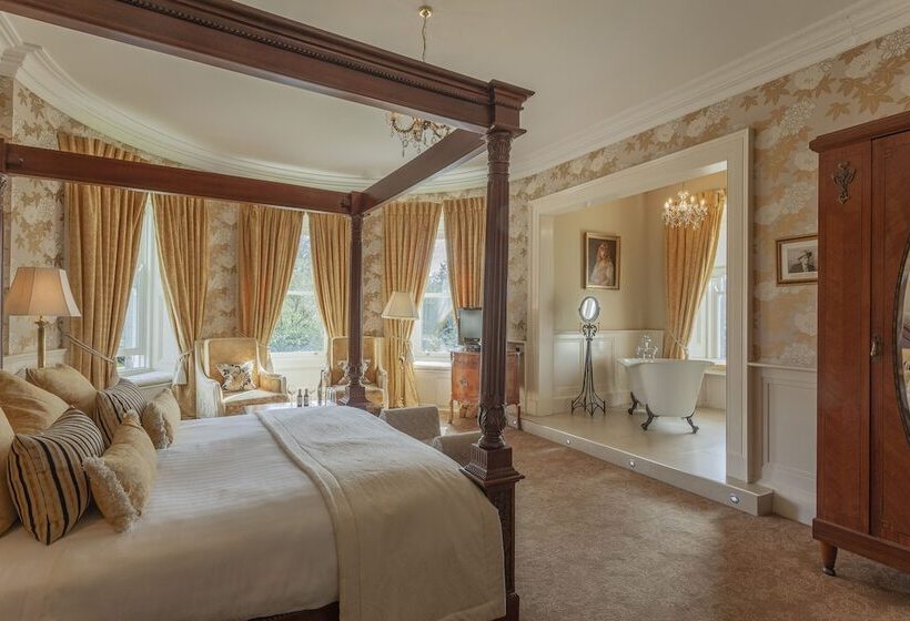 Suite Junior, Ballyseede Castle