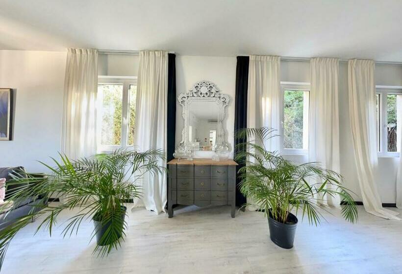 Suite with Hot Tub, Belfry & Spa By Ligne St Barth