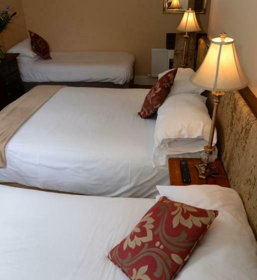 Standard Triple Room, Gabriel House Guesthouse