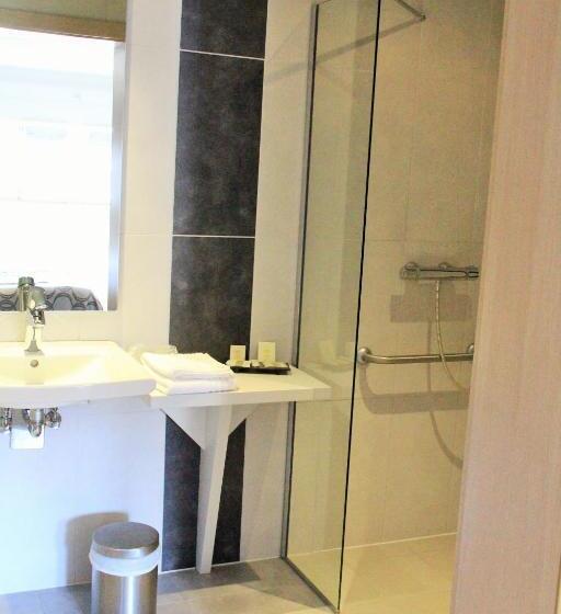 اتاق سوپریور برای معلولان, Hostellerie Au Cygne