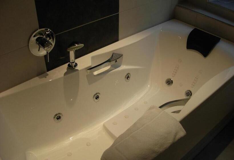 سوئیت 2 خوابه, Hostellerie Au Cygne
