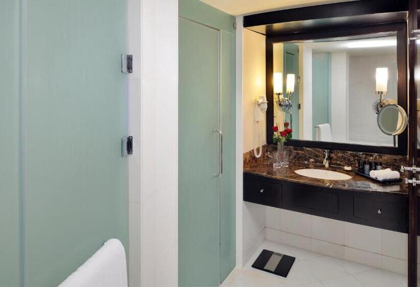 اتاق کلاسیک با چشم‌انداز دریا, Intercontinental Abu Dhabi, An Ihg