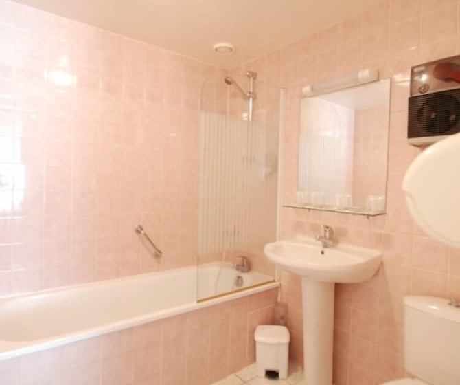 اتاق استاندارد, Logis Grand Hôtel De L Europe