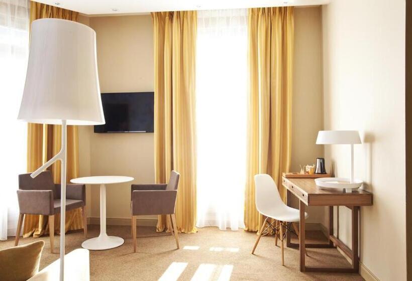 سوییت جونیور, B&b Home Brides Les Bains Les 3 Vallées