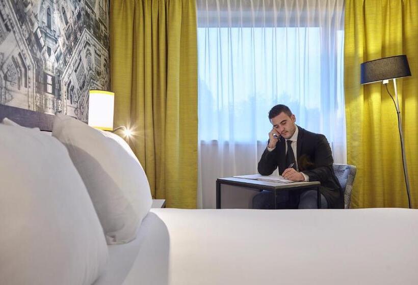 سوییت, Mercure Paris Roissy Cdg