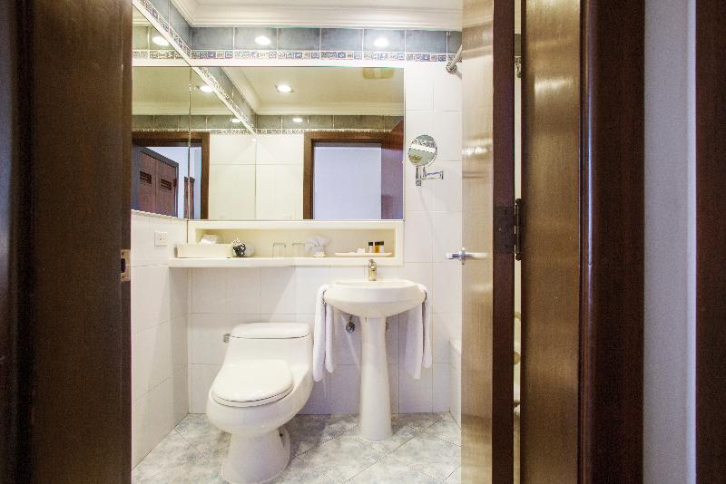 اتاق سوپریور, Quito