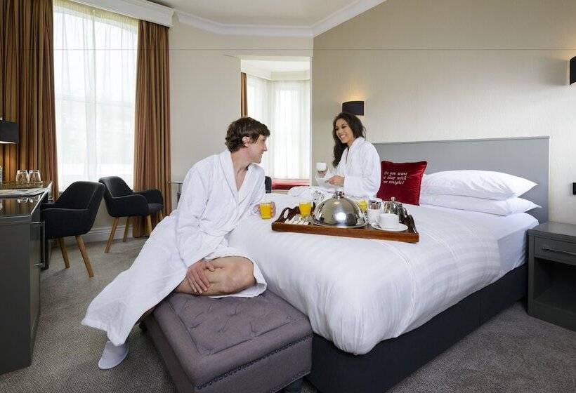 اتاق اجرایی, The Metropole Hotel Cork
