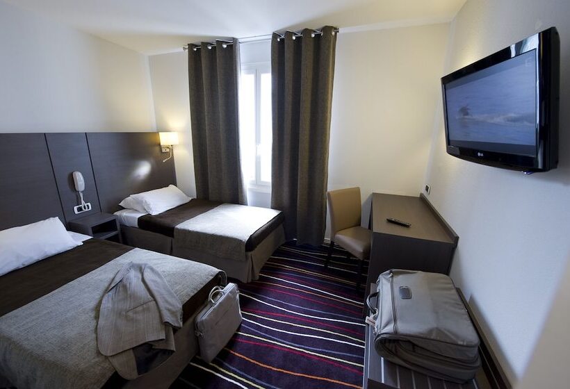 Standard Triple Room, The Originals City, Hôtel Astoria Vatican, Lourdes