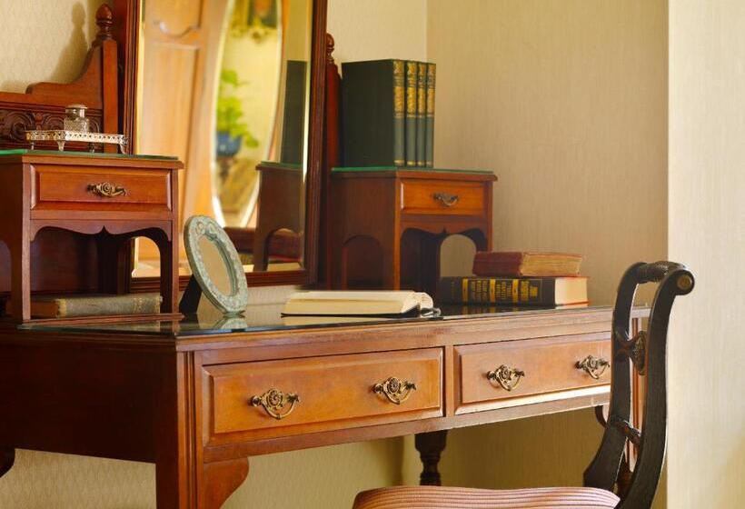 اتاق لوکس با چشم‌انداز دریا, Park Hotel Kenmare