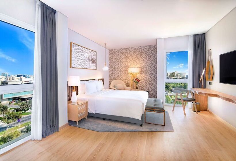 سوئیت پریمیوم با چشم‌انداز دریا, Radisson Blu Hotel & Resort, Abu Dhabi Corniche
