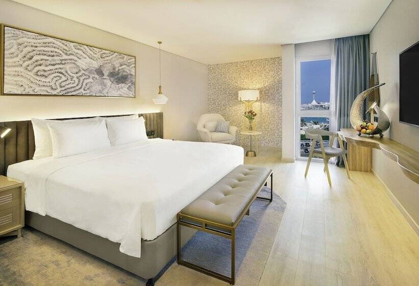 سوئیت پریمیوم با چشم‌انداز دریا, Radisson Blu Hotel & Resort, Abu Dhabi Corniche
